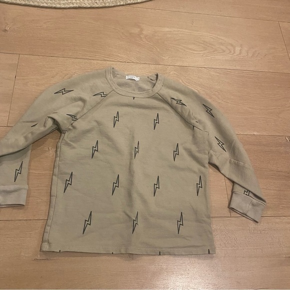 Cozii sage green sweatshirt boys lightning Bolts 6 Made in USA - Picture 1 of 5